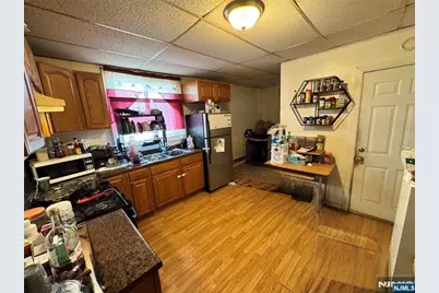 219 Lawrence Place, Paterson, NJ 07501 - Photo 36