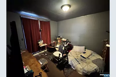 219 Lawrence Place, Paterson, NJ 07501 - Photo 34