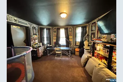 219 Lawrence Place, Paterson, NJ 07501 - Photo 28