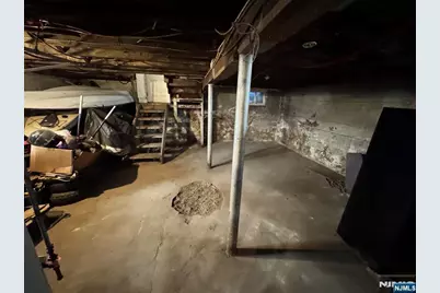 219 Lawrence Place, Paterson, NJ 07501 - Photo 40