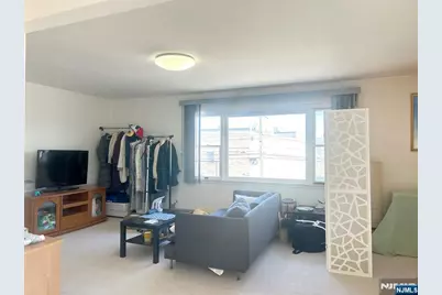 525 Stuyvesant Avenue, Lyndhurst Township, NJ 07071 - Photo 22