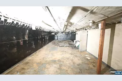 213-217 Stuyvesant Avenue, Lyndhurst Township, NJ 07071 - Photo 24