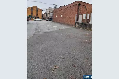 213-217 Stuyvesant Avenue, Lyndhurst Township, NJ 07071 - Photo 12