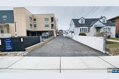 213-217 Stuyvesant Avenue, Lyndhurst Township, NJ 07071 - Photo 8