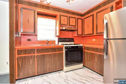 655 Tilden, Teaneck Township, NJ 07666 - Photo 8