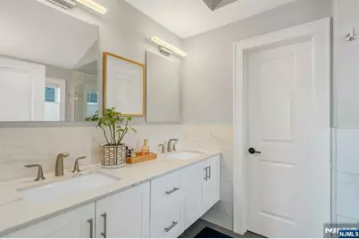 387 Lincoln Avenue B #B, Cliffside Park, NJ 07010 - Photo 26