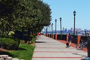 326 Midland Ct, West New York, NJ 07093 - Photo 26