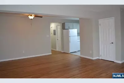 33 Henry Place B4 #B4, Hackensack, NJ 07601 - Photo 10