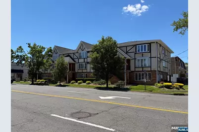 33 Henry Place B4 #B4, Hackensack, NJ 07601 - Photo 2