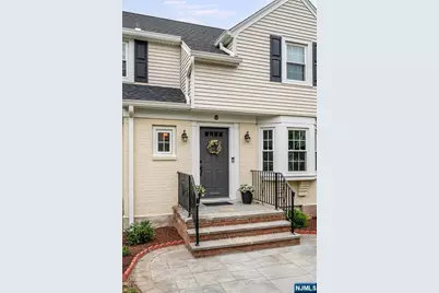 8 Abbington Terrace, Glen Rock, NJ 07452 - Photo 4