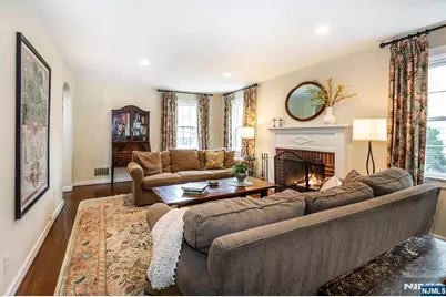 8 Abbington Terrace, Glen Rock, NJ 07452 - Photo 8
