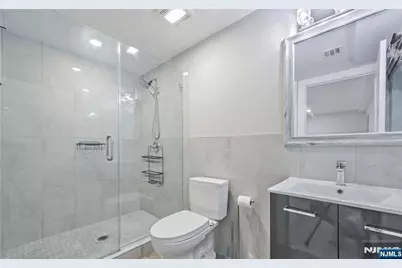 281 Grant Avenue, Cliffside Park, NJ 07010 - Photo 12