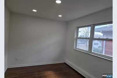 1624 John Street 2Fl #2FL, Fort Lee, NJ 07024 - Photo 10