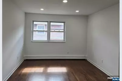 1624 John Street 2Fl #2FL, Fort Lee, NJ 07024 - Photo 8