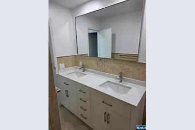 1624 John Street 2Fl #2FL, Fort Lee, NJ 07024 - Photo 14