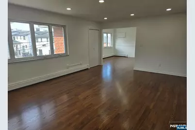 1624 John Street 2Fl #2FL, Fort Lee, NJ 07024 - Photo 2