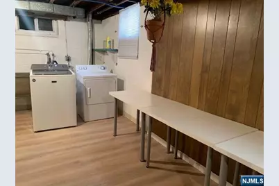 279 Slocum, Fort Lee, NJ 07024 - Photo 18