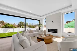 356 Bullard Ave, Paramus, NJ 07652 - Photo 12