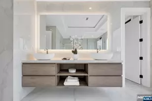 356 Bullard Ave, Paramus, NJ 07652 - Photo 32