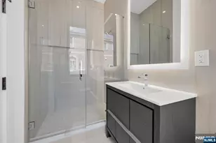 356 Bullard Ave, Paramus, NJ 07652 - Photo 22