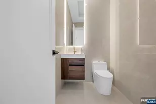 356 Bullard Ave, Paramus, NJ 07652 - Photo 20