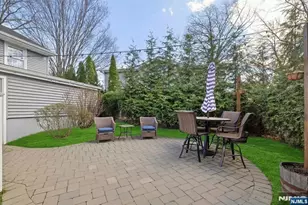 418 Fairfield Ave, Ridgewood, NJ 07450 - Photo 22