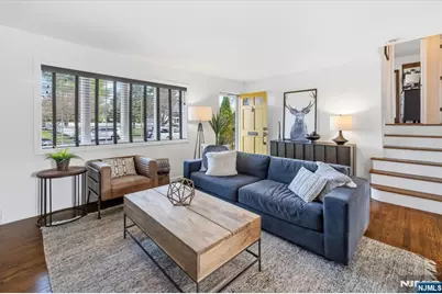 418 Fairfield Avenue, Ridgewood, NJ 07450 - Photo 2