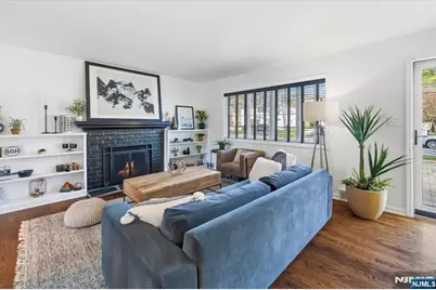 418 Fairfield Avenue, Ridgewood, NJ 07450 - Photo 4