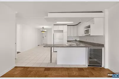 7004 Boulevard E 40G #40G, Guttenberg, NJ 07093 - Photo 2