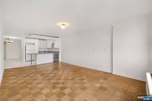 7004 Blvd E 40G, Guttenberg, NJ 07093 - Photo 8