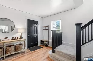 68 William St, West Orange Township, NJ 07052 - Photo 4