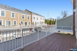 293 Bradley Dr, Wood Ridge, NJ 07075 - Photo 18