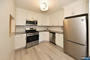 893 Tuliptree Ct, Mahwah, NJ 07430 - Photo 10