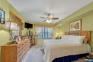 49 Quartz Ln, Paterson, NJ 07501 - Photo 16