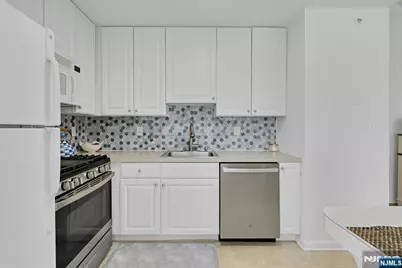 462 Cambridge Drive, Butler, NJ 07405 - Photo 10