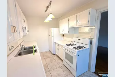 520 Broad Avenue 9 #9, Englewood, NJ 07631 - Photo 8