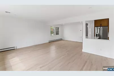 49 E Pleasant Avenue 2 #2, Maywood, NJ 07607 - Photo 4