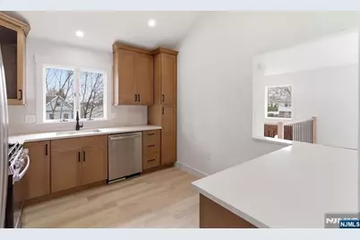 49 E Pleasant Avenue 2 #2, Maywood, NJ 07607 - Photo 6