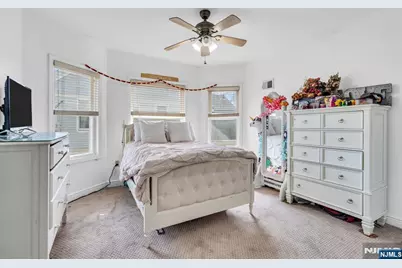 467 Summit Avenue, Hackensack, NJ 07601 - Photo 20