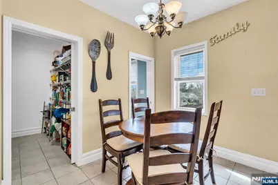 467 Summit Avenue, Hackensack, NJ 07601 - Photo 16