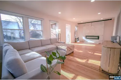 321 Griggs Avenue, Teaneck Township, NJ 07666 - Photo 6