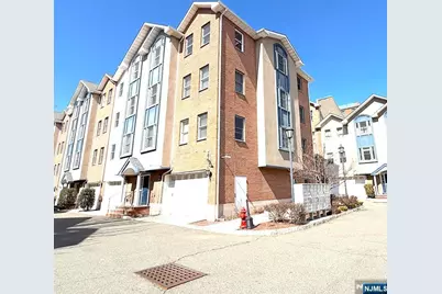 620 38th Street 604 #604, Union City, NJ 07087 - Photo 2