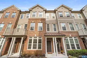 69 Arnold Dr 5810, Wood Ridge, NJ 07075 - Photo 2