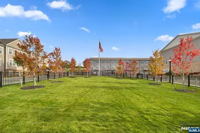 69 Arnold Drive 5810 #5810, Wood Ridge, NJ 07075 - Photo 30