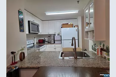 100 Old Palisade Road 803 #803, Fort Lee, NJ 07024 - Photo 6