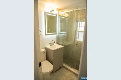 46 Garden Place 1 #1, Edgewater, NJ 07020 - Photo 18
