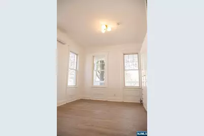 46 Garden Place 1 #1, Edgewater, NJ 07020 - Photo 10