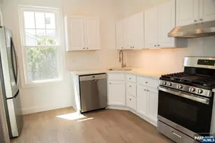 46 Garden Pl 2, Edgewater, NJ 07020 - Photo 10