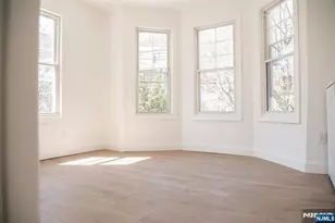 46 Garden Pl 2, Edgewater, NJ 07020 - Photo 6