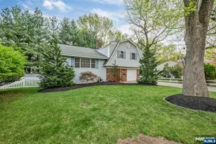 364 Knickerbocker Rd, Cresskill, NJ 07626 - Photo 2
